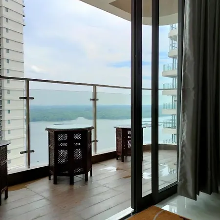 2 Seaview Balcony@Danga Bay Apartment Johor Bahru Exterior photo